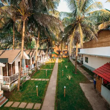 Sunset & Waves Resort