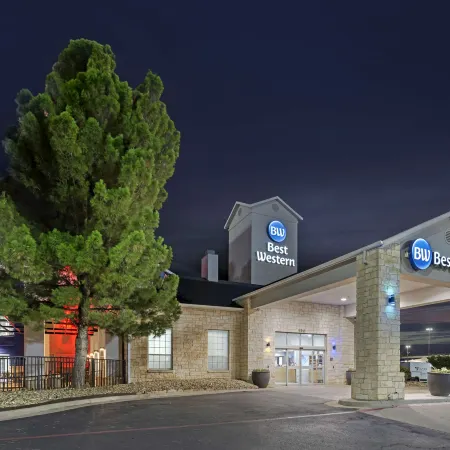 Best Western Lubbock West Inn  Suites