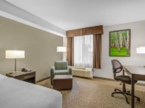 Days Inn & Suites by Wyndham Lindsay Hoteles en Lindsay