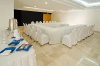 Oasis Palm - All Inclusive - 3 estrellas