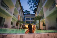 SEAQUEEN The Pool ,Koh Samed - piscine