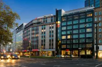 Leonardo Royal Hotel Düsseldorf Königsallee Hotel dekat KAI 10 Arthena Foundation