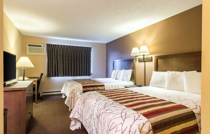 Red Wing Inn and Suite