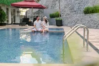 The Monaco Hotel Taytay - Uima-altaat