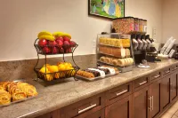 Cortona Inn and Suites Anaheim Resort - Bữa sáng