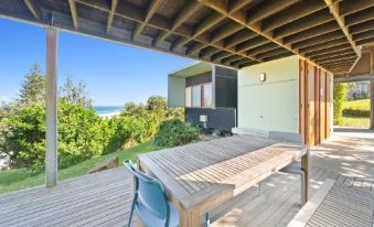 Moongalba by Discover Stradbroke,