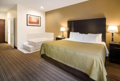 Quality Inn & Suites Granbury Hotels in Granbury