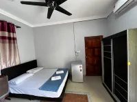 SegiTiga Paradise Hotels in Sabak Bernam