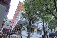 Itsy Hotels Shri Gv Inn, 600 Mtrs from Tiffin Top Hotels near Amway Product Distributor