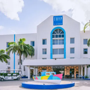 Tryp by Wyndham Aruba Adults Only Hotel Отели рядом с достопримечательностью «Пляж Палм-Бич»