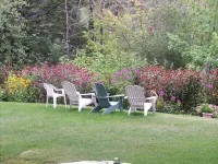 Immaculate Hummingbird Suite - One Mile from Acadia National Park