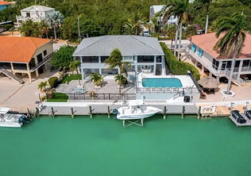 Family & Pet-Friendly Duck Key Home – Heated Pool, 90’ Dock, Ocean Access