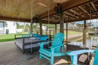 Sky View on False River Sunset     LSU 45 Minutes Away Hotels in Pointe Coupee Parish