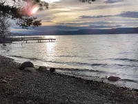 Canandaigua Lake Cottage— to Private Lake Access Hotel a Gorham