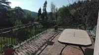 Large family house sleeps 16 in the heart of a beautiful medieval village