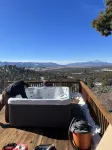 Cozy Swiss chalet with dazzling views 10 minutes from Mesa Verde National Park.