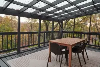 Taconic Hideaway – Swimming, BBQ Pit, Hiking 코페이크 호텔