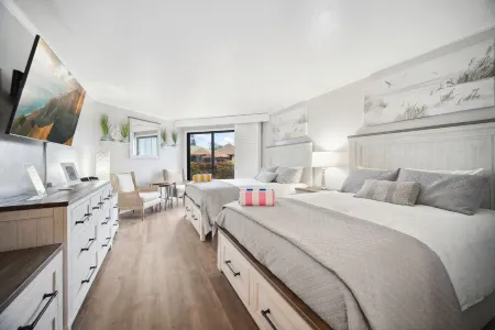 Luxury Gem at Kauai Beach Resort and Spa KBR 3122 - TWO QUEEN BEDS! Отели рядом с Аэропорт Лихуэ