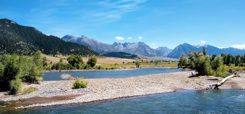 Romantic Retreat for Two: Make A Montana Memory! Hotels in Pray