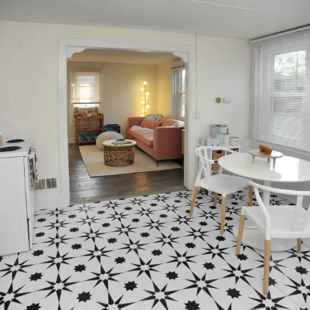 Peach by the Beach! 1 Bdrm Apt close to downtown
