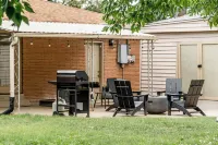 That 70's Modern Home: Fire Pit ~ Games ~ Hot Tub