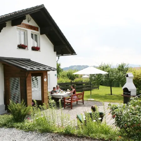 Cozy 3-Star Vacation Home, Quiet and Close to Nature for 4 People / 2 Bedrooms