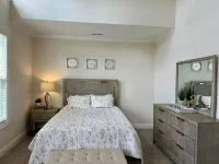 Hidden Retreat Luxury Townhome - 3 Bd/2.5Ba 1 Mi to I24, 5 Mi to Shopping & MTSU