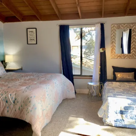 Steps to Ocean, Giant HotTub, Backyard Oasis, Grill, Bikes,Built-in Bunks, Large