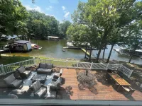 Swimming, private dock, lakefront, large deck, ample parking, bbq,  sleeps 14