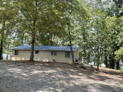 Weiss Lake Rustic Cabin on the water, new flooring!