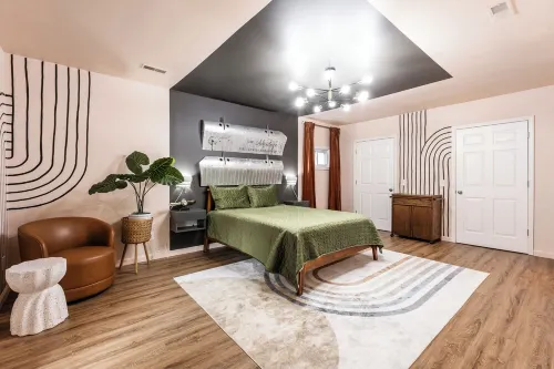 The PanAm Flat - 2bed/2bath next to hospitals & Scott AFB
