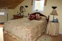 SUGAR MAPLE CHALET