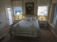 2br/2ba:  Million Dollar View from Luxury Condo on the Ridge.