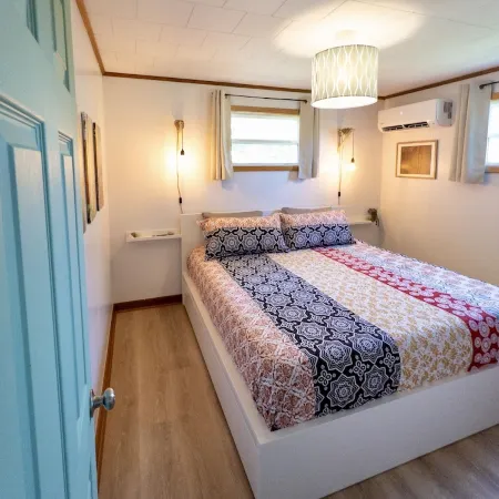 Surf Side Bungalow- Ocean front with 3 story deck