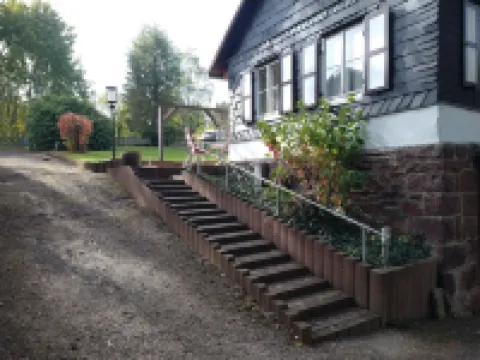 Cozy vacation home for 4 people on the edge of the forest - wonderfully quiet on the Rennsteig Hotels in Friedrichroda