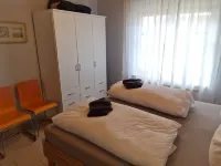 gemütliche FeWo mit eigener Terrasse - nur 3 Gehminuten zum Strand