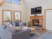 •Redwoods Chalet in the Poconos• Hoteles en Municipio de Penn Forest