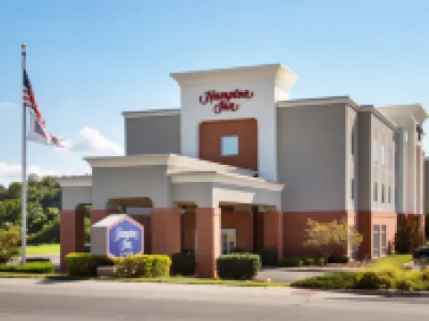 Hampton Inn St. Louis-Columbia Hotels in Monroe County