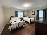 Exquisite, first floor stone ranch Gettysburg large kitchen/living area - quiet