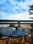 Unwind in Lakeside Luxury:Private House,Dock,Views, Kayaks - Auburn/Skaneateles