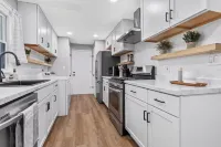 3 Bedroom Edgebrook Ranch Escape