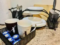 Private Cottage, 5 mins to Groceries & Alderwood mall! Hotels in Alderwood Manor