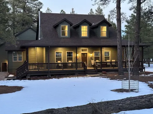 Luxury vacation home on 5 acres, 6BR, 4 BA