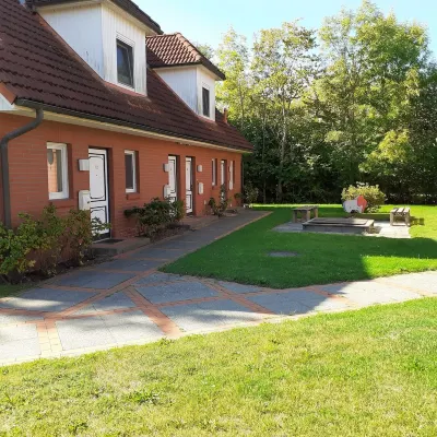 Top central, quiet apartment with garden: only 280m to the beach + preferred location!