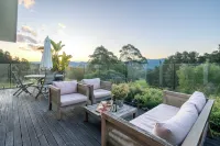 Ralphie’s - 2 bed 2 bath with panoramic views