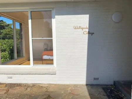 WattleJack Cottage is the perfect base for exploring all that KI has to offer! Отели рядом с достопримечательностью «Kangaroo Island»