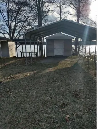 Slice of Heaven on the Lake