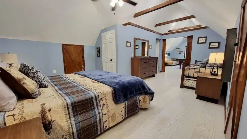 Sunset Point: mountain view hot tub + fire pit