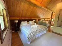 Beautiful Log Cabin Retreat on 6 Acres of Forest Only 10 Minutes to Lake Geneva.
