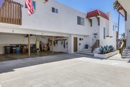 Beachy Farmhouse Family Retreat Отели рядом с достопримечательностью «Сан Онофр Стейт Бич»